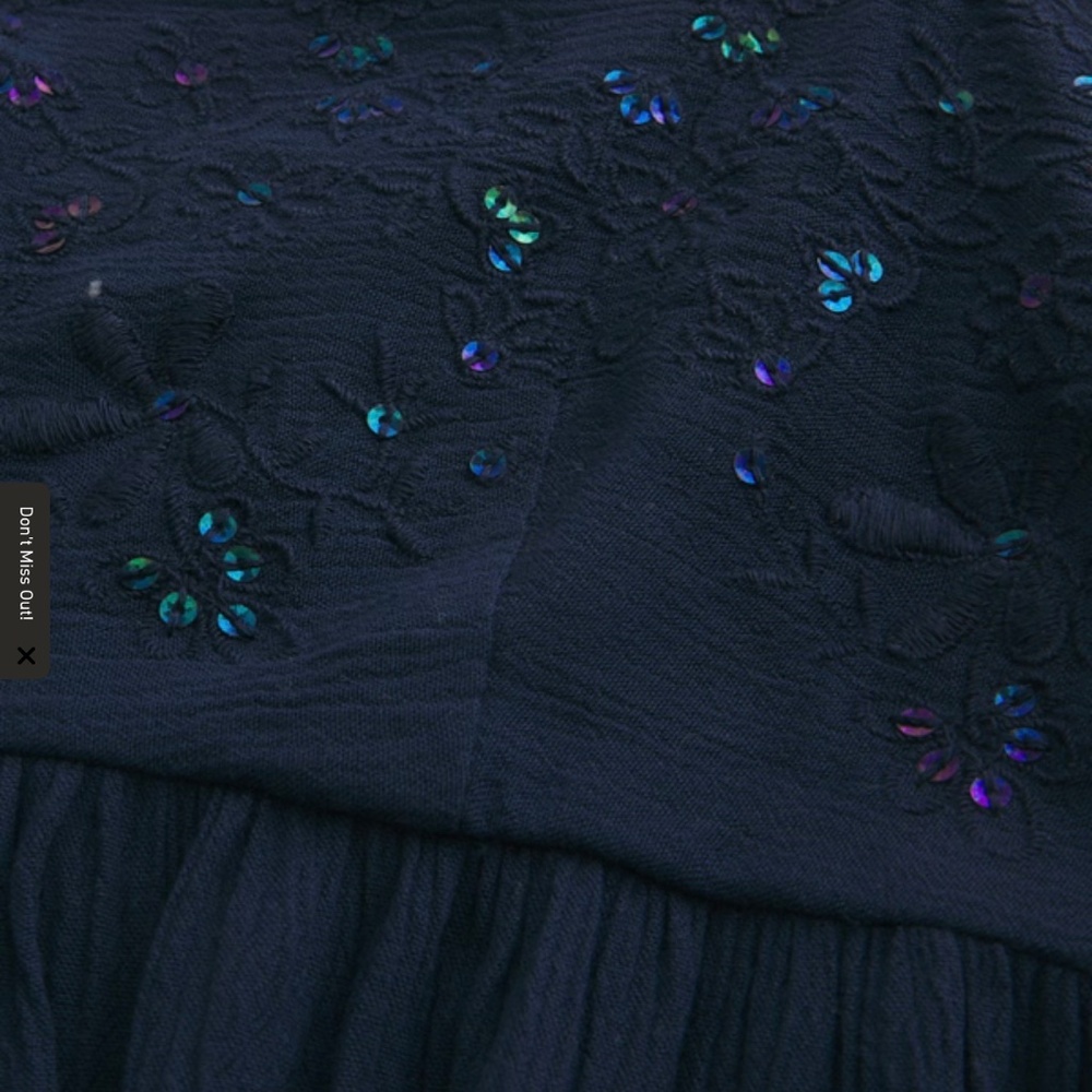 Navy sequence top - Picture 5 of 5